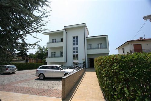 I Cedri Hotel 3*